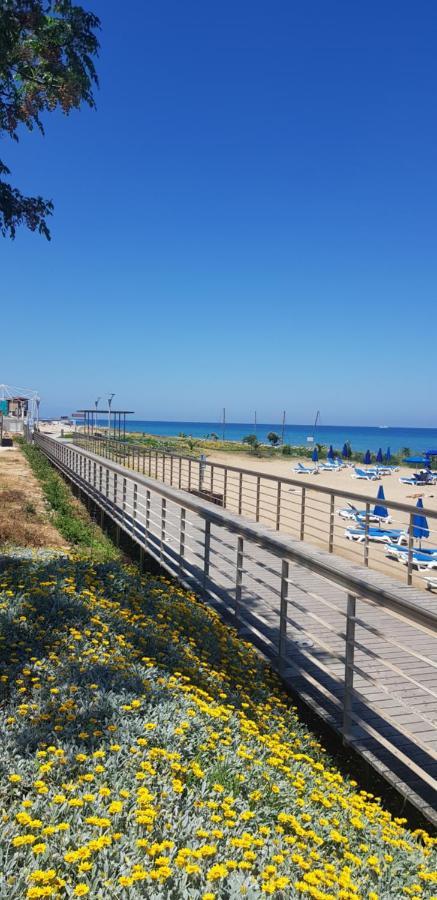 Pernera 33 Beach House Protaras Dış mekan fotoğraf